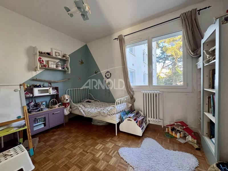 Appartement - 81 m² - 4 pièces