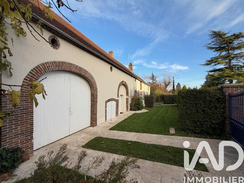 Maison - 205 m² - 8 pièces