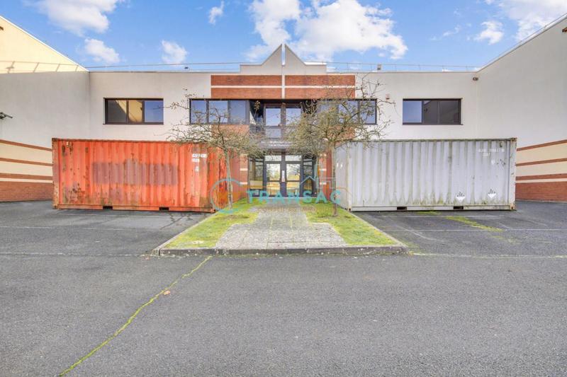 Local d'activités - 518 m²