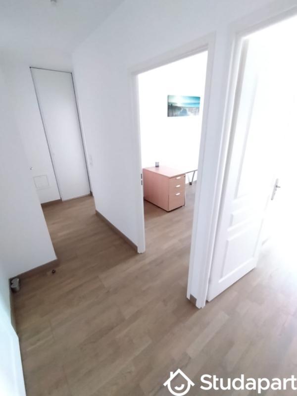 Chambre - 9 m² - 1 pièce