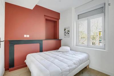 Chambre - 13 m² - 11 pièces