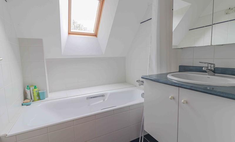 Maison - 250 m² - 10 pièces