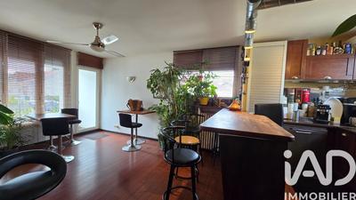 Maison - 92 m² - 5 pièces