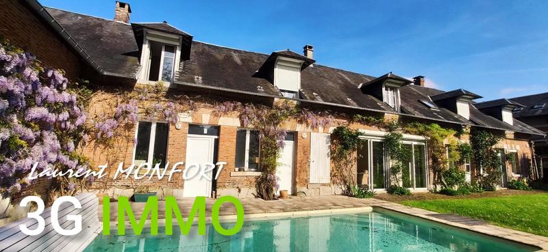 Corps de ferme - 250 m² - 8 pièces