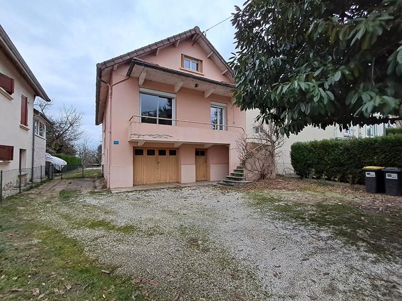 Maison - 165 m² - 6 pièces
