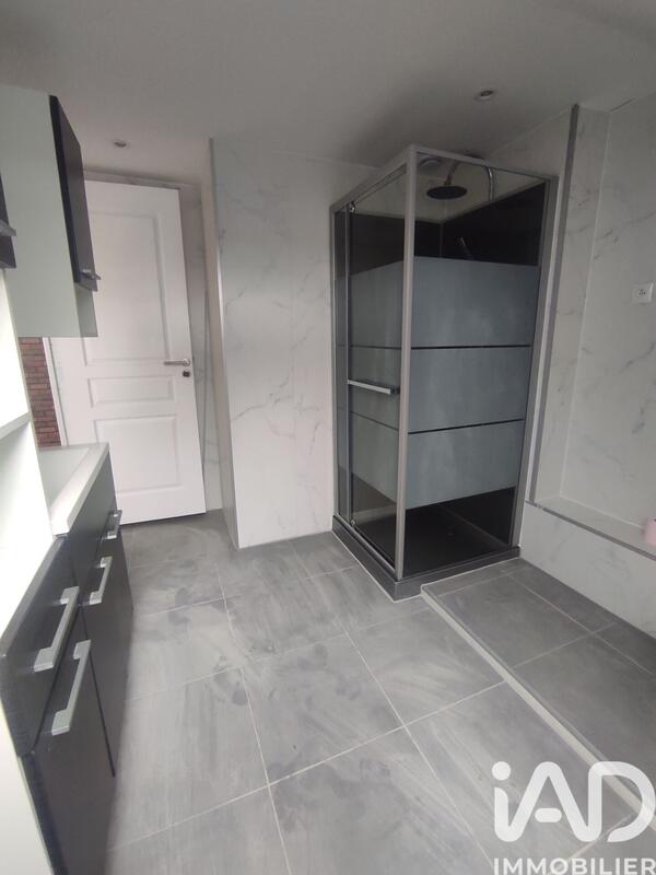 Maison - 122 m² - 5 pièces