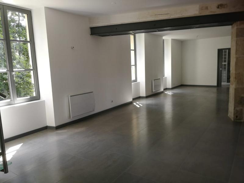 Maison - 245 m² - 8 pièces