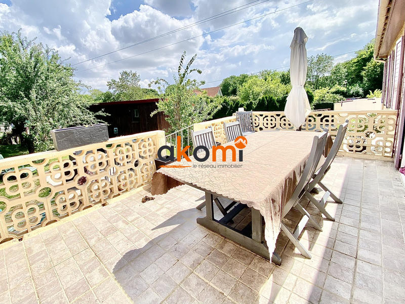 Maison - 95 m² - 5 pièces