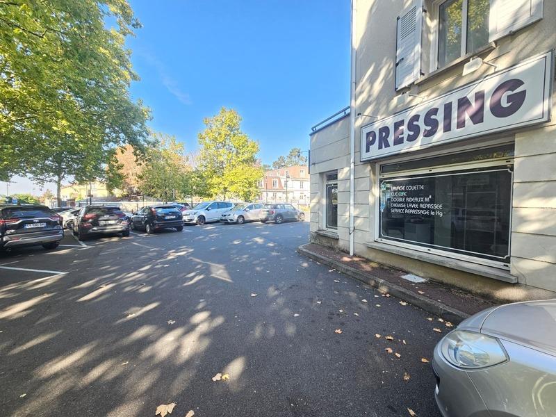 Local commercial - 100 m² - 2 pièces