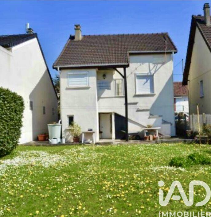 Maison - 75 m² - 5 pièces