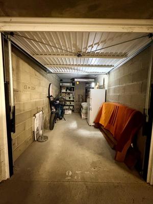 Parking / Garage - 10 m²