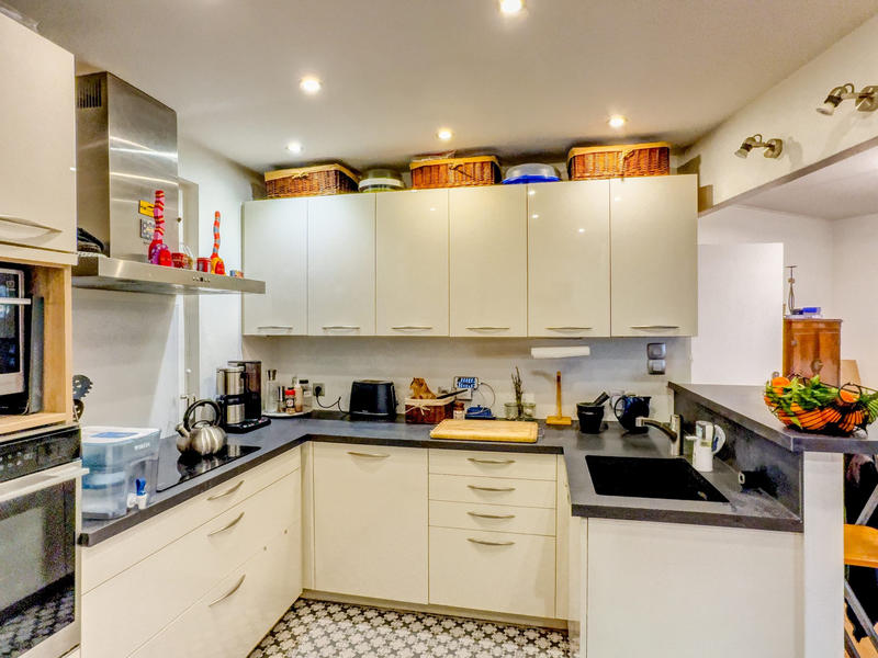 Appartement - 94 m² - 4 pièces