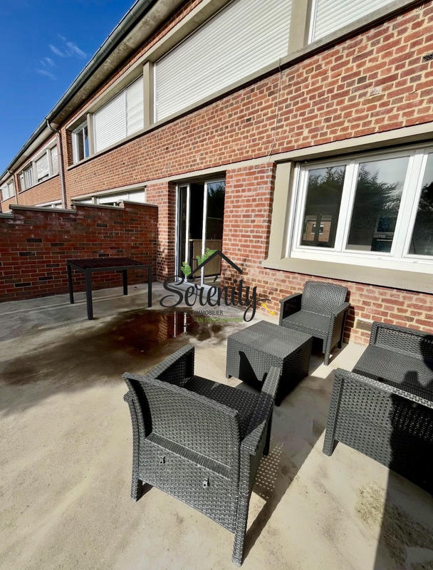 Maison - 90 m² - 5 pièces