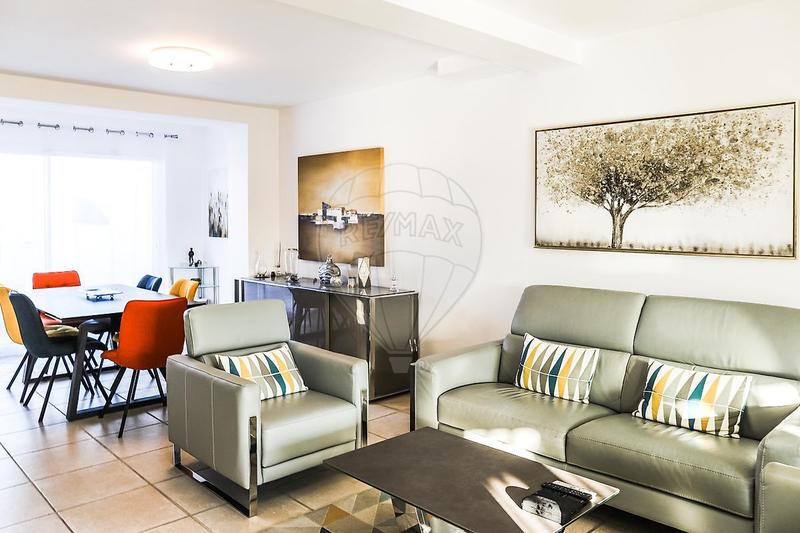 Maison - 144 m² - 5 pièces