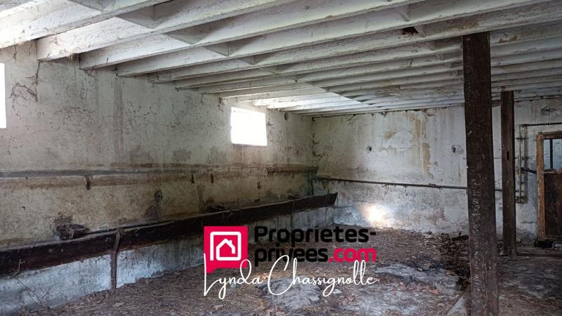 Grange - 400 m² - 4 pièces