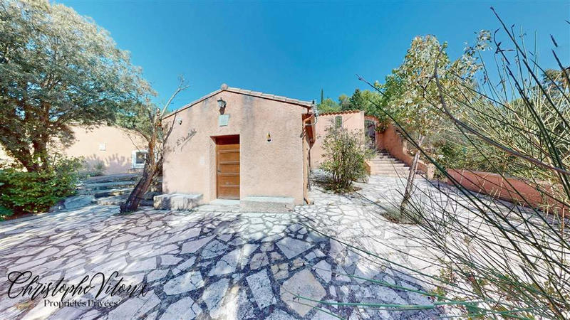 Villa - 200 m² - 5 pièces