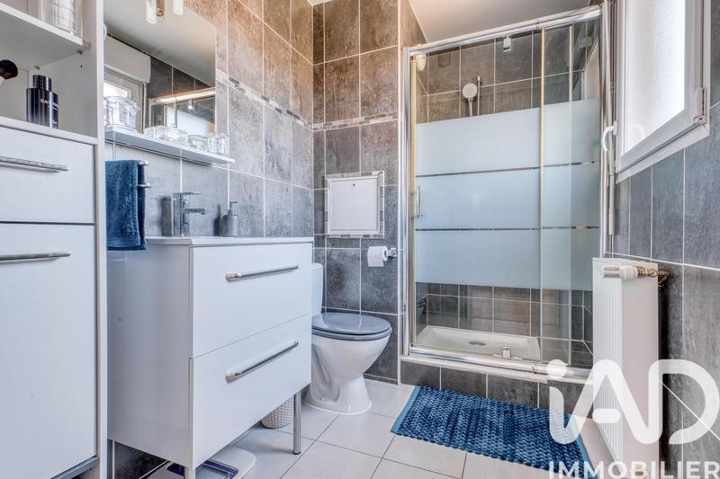 Maison - 122 m² - 5 pièces