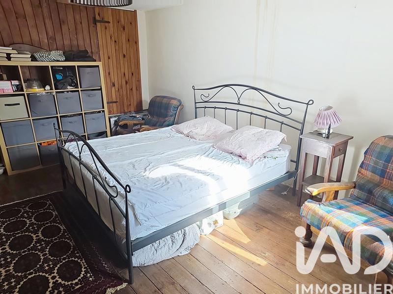 Maison - 223 m² - 8 pièces