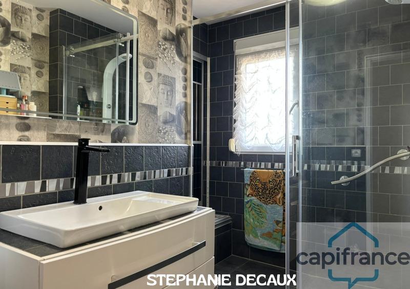 Maison - 159 m² - 9 pièces