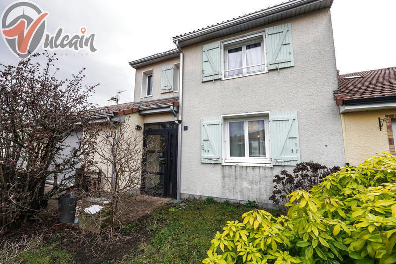 Maison - 100 m² - 5 pièces