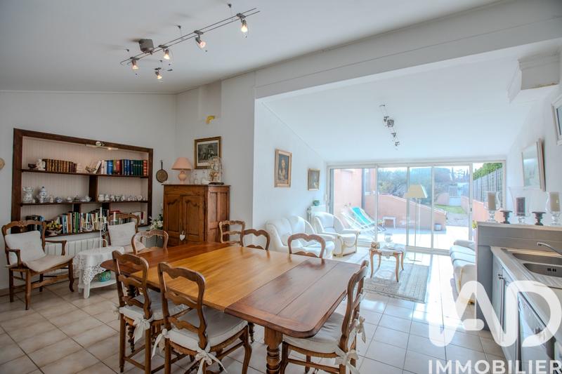 Maison - 138 m² - 4 pièces