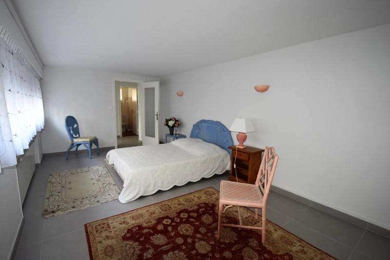 Maison - 306 m² - 8 pièces