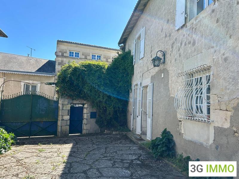 Demeure - 392 m² - 11 pièces