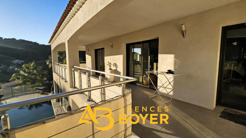 Appartement - 143 m² - 5 pièces