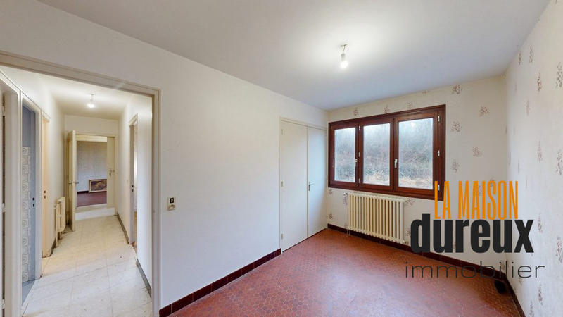 Maison traditionnelle - 114 m² - 6 pièces