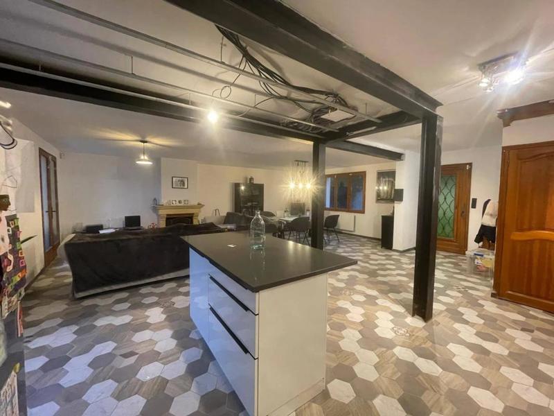 Maison - 150 m² - 6 pièces