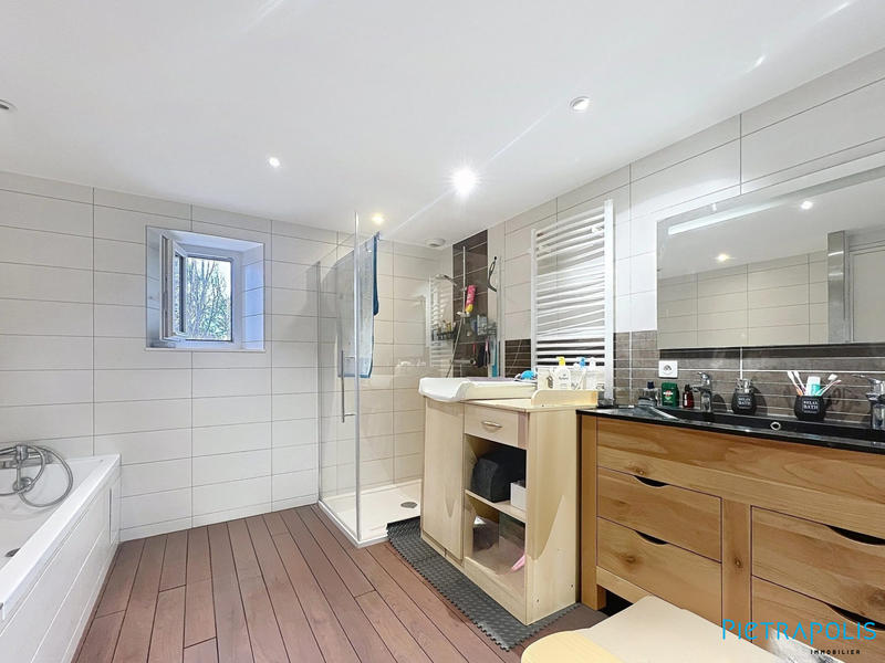 Maison ancienne - 145 m² - 5 pièces