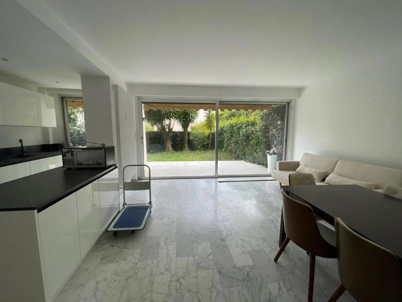 Appartement - 64 m² - 2 pièces