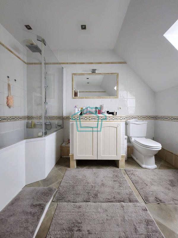 Maison - 120 m² - 6 pièces