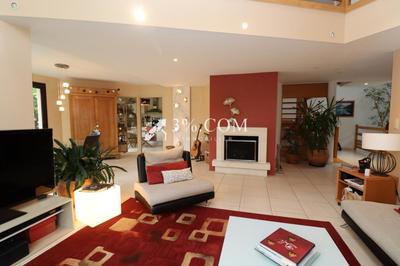 Maison d'architecte - 141 m² - 6 pièces