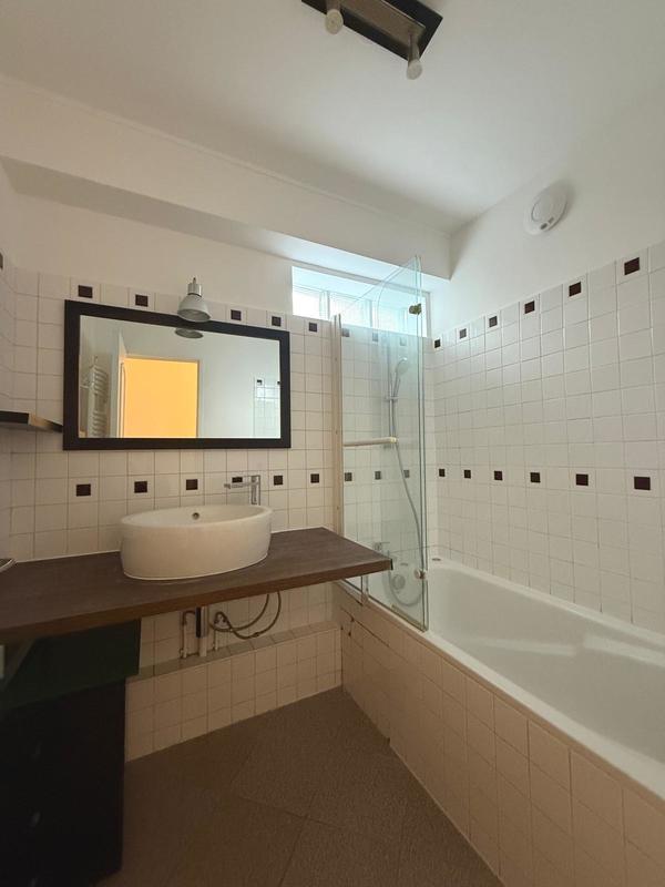 Appartement - 57 m² - 2 pièces