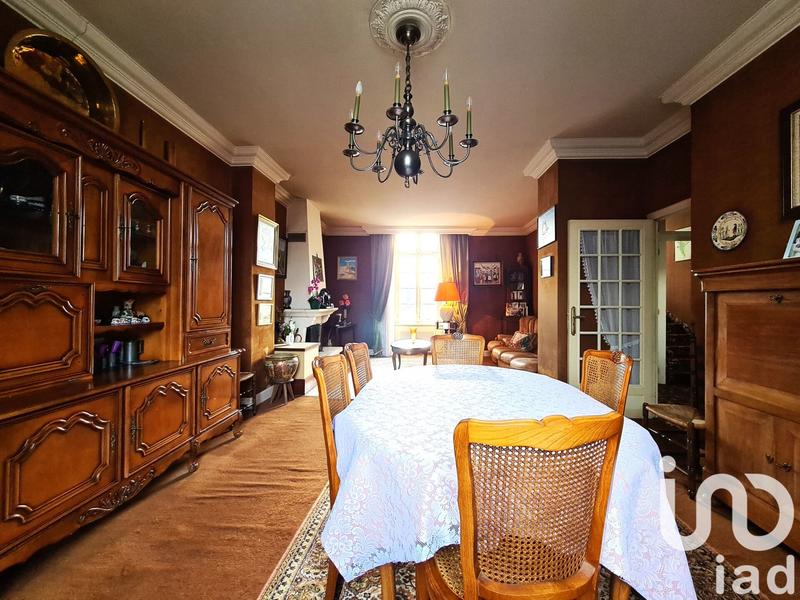 Maison - 192 m² - 10 pièces