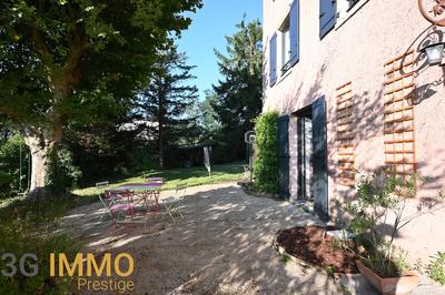 Maison ancienne - 284 m² - 7 pièces