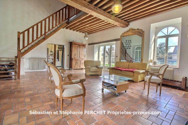 Maison - 203 m² - 8 pièces