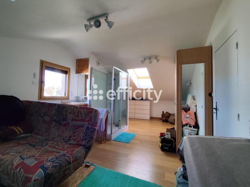 Maison - 161 m² - 8 pièces