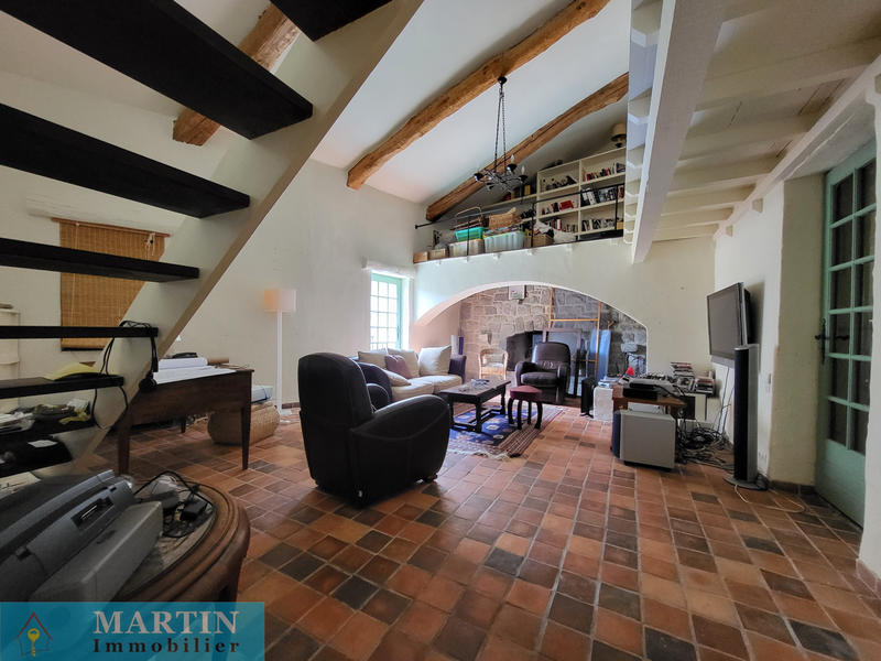 Mas - 280 m² - 11 pièces