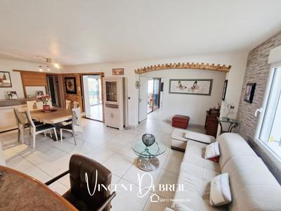 Maison - 140 m² - 7 pièces