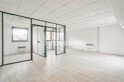 Bureau - 299 m²