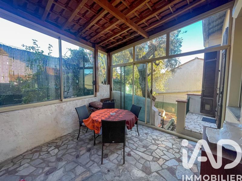 Maison - 96 m² - 3 pièces