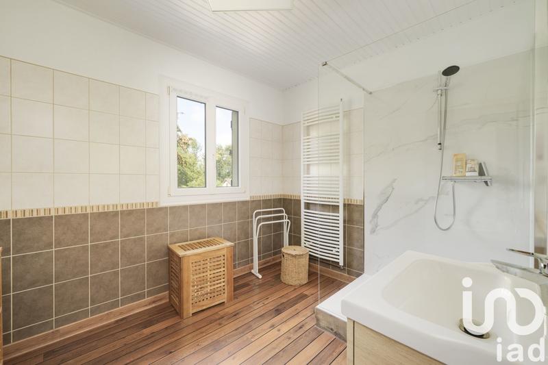 Maison - 286 m² - 9 pièces