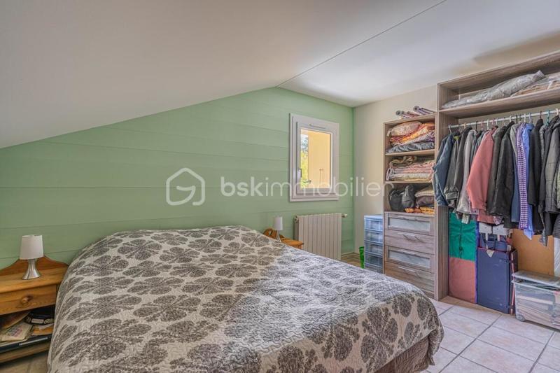 Maison traditionnelle - 268 m² - 7 pièces