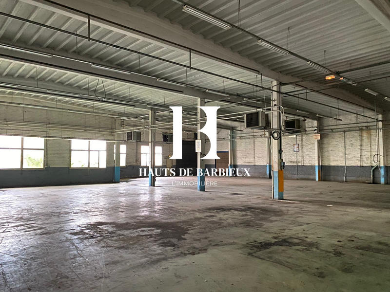 Entrepôt - 400 m²