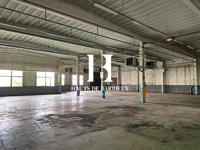 Entrepôt - 400 m²