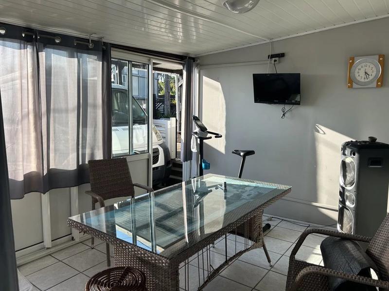 Maison - 163 m² - 8 pièces