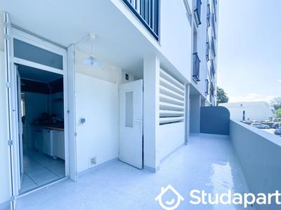 Chambre - 9 m² - 1 pièce