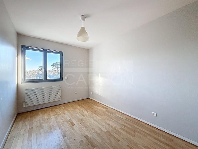 Appartement - 102 m² - 4 pièces